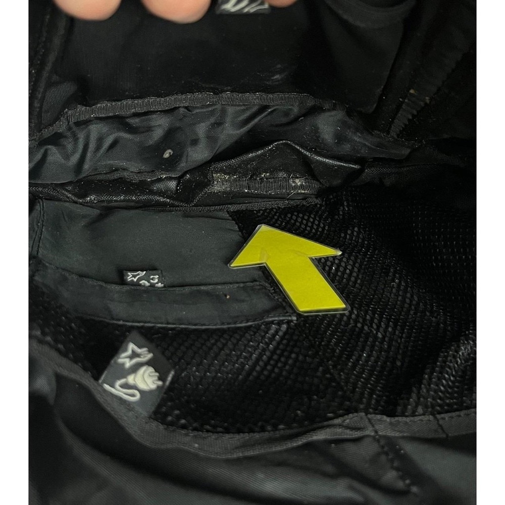 Alpinestars Sleek Black Backpack - Picture 3 of 5